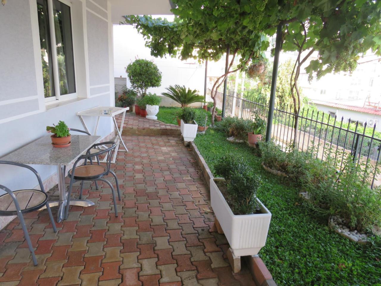 Vila Floban & Mirdar Koshi Sarande Exterior photo